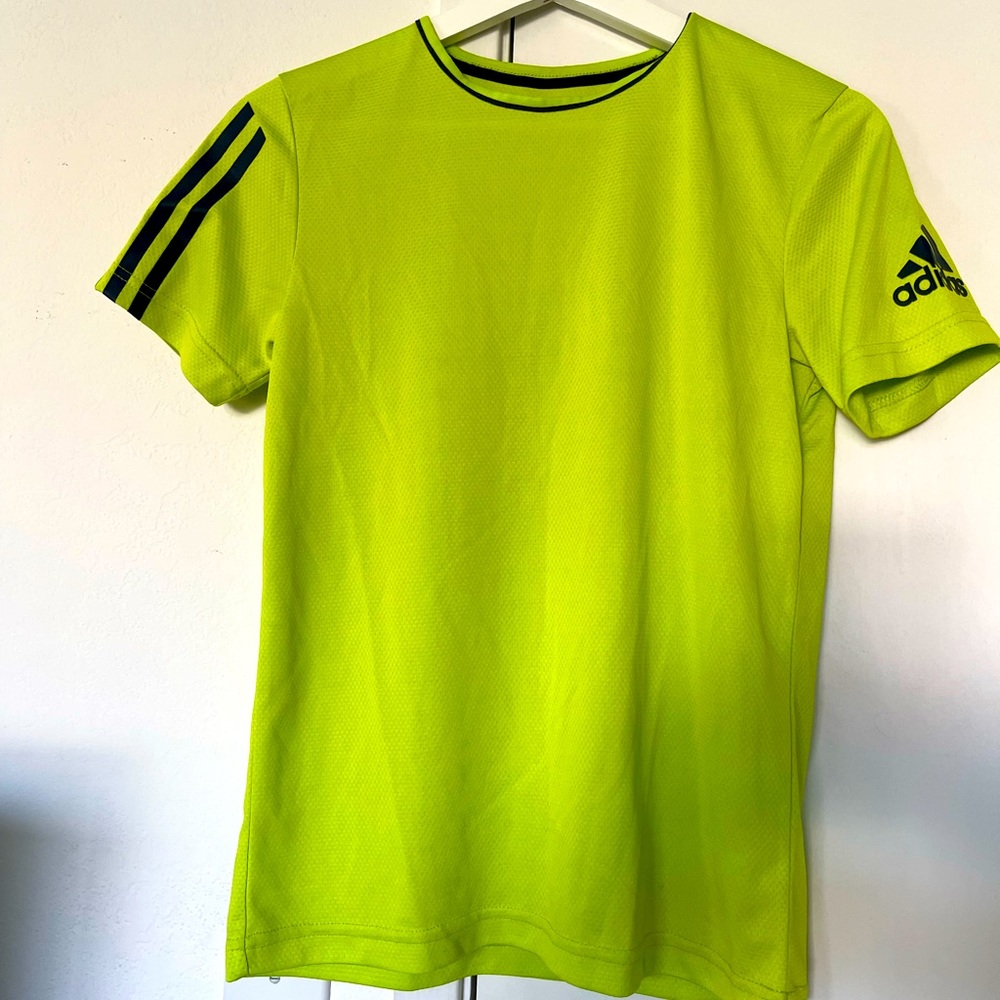 Adidas Climacool T-shirt in Size Medium